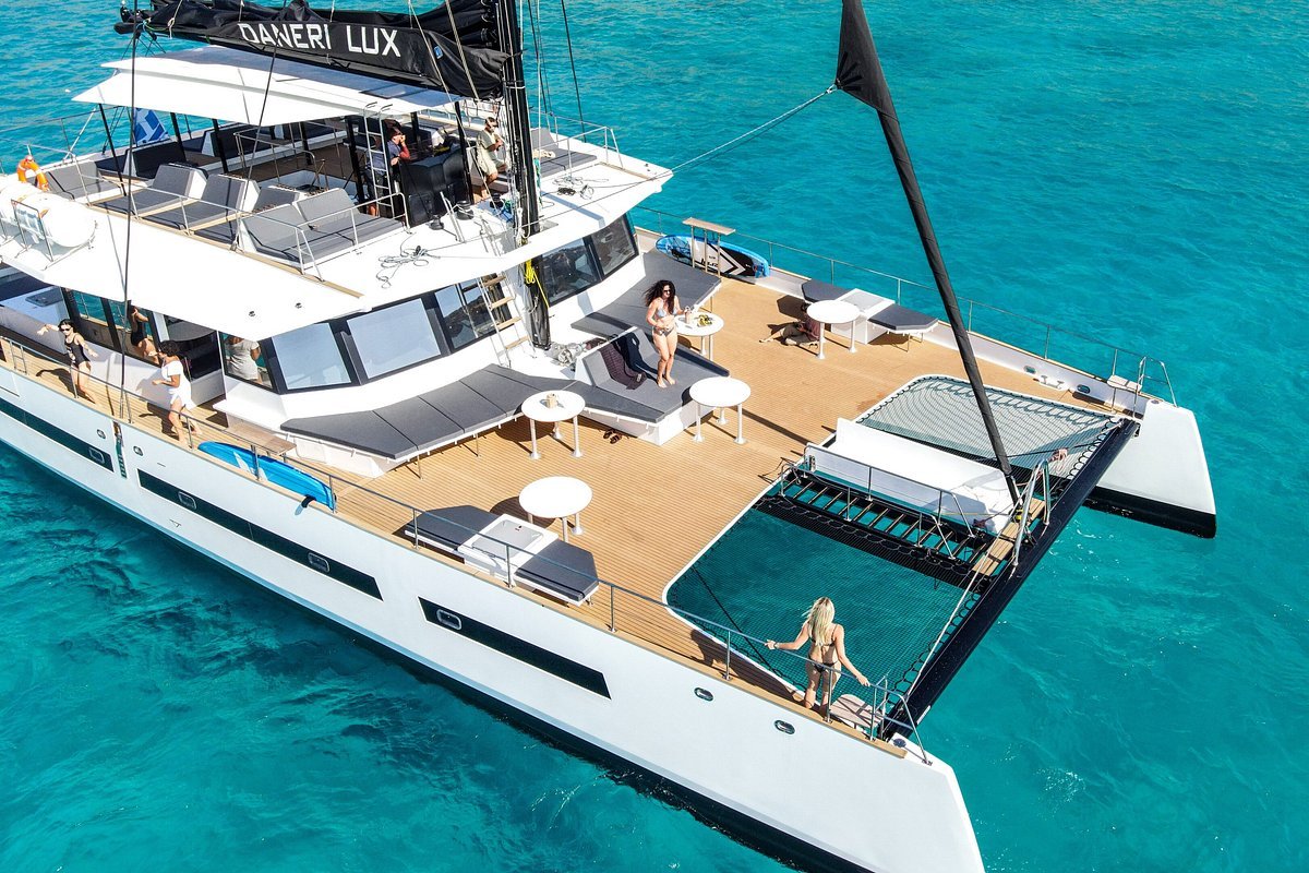 Catamaran Crete Private – 105 Olives Greece | Luxury Private Experiences