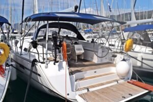 Catamaran Crete Private – 105 Olives Greece | Luxury Private Experiences
