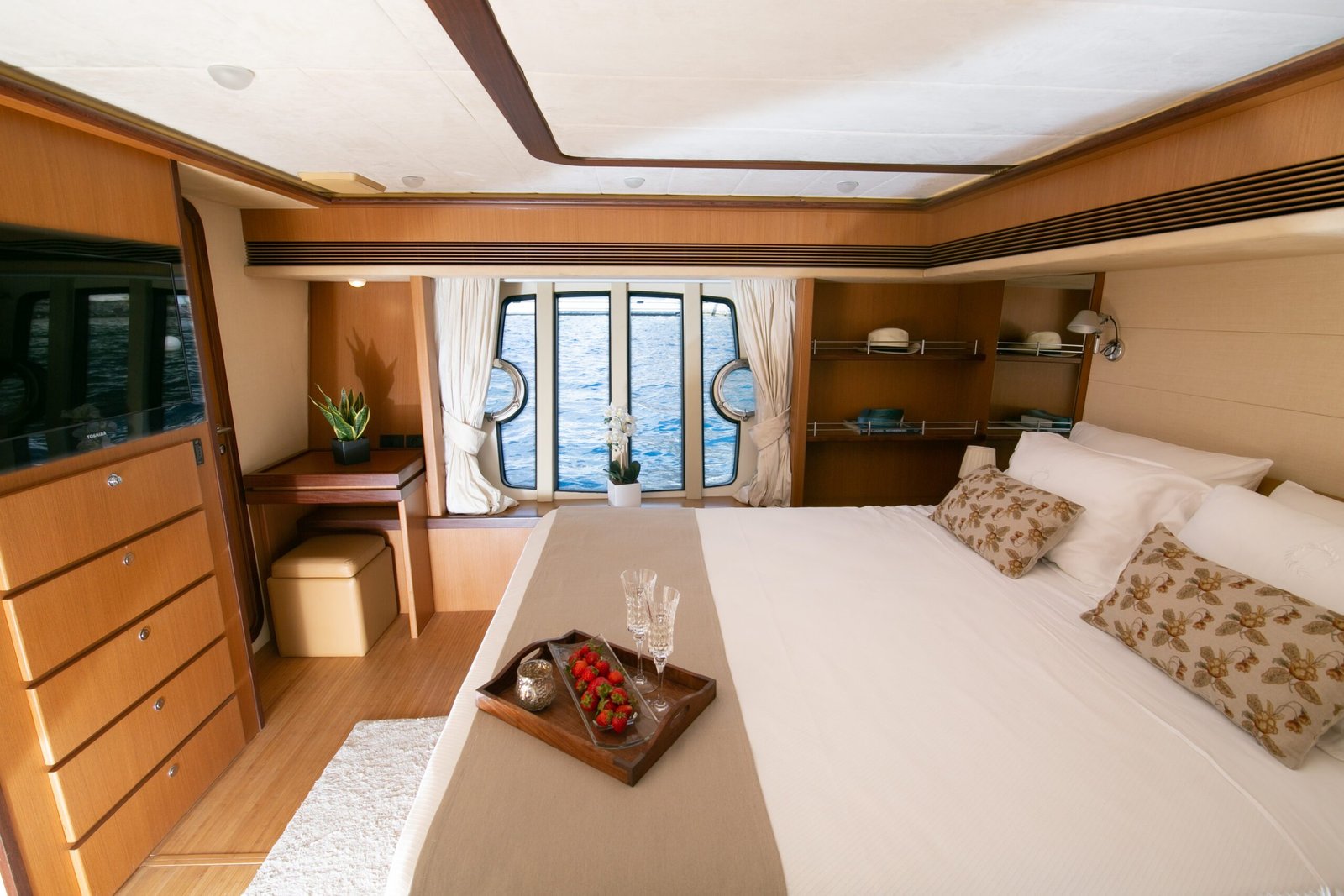 Crete Tours 2026 – 105 Olives Greece | Luxury Private Experiences