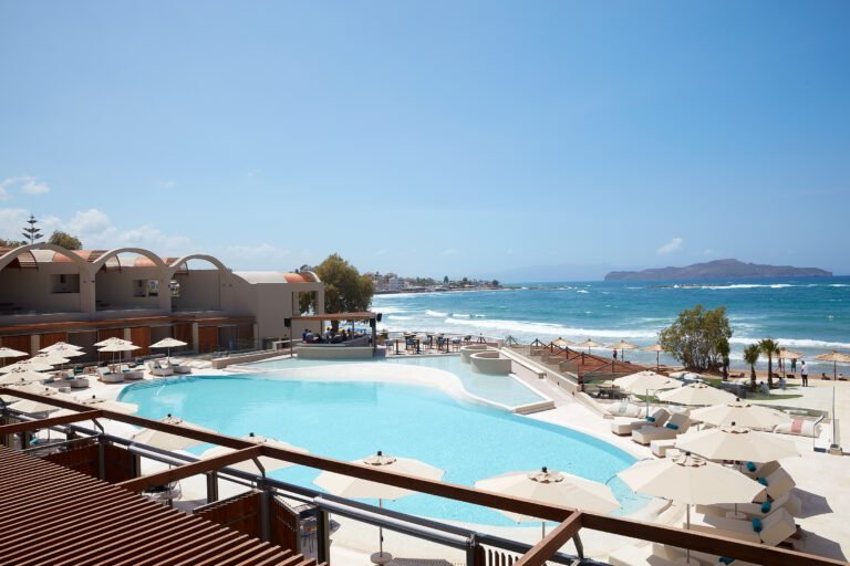 Hiking Tour Crete Private – 105 Olives Greece | Luxury Private Experiences