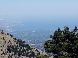 Luxury Boat Trip Crete – 105 Olives Greece | Luxury Private Experiences