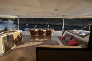 Luxury Transfer Crete – 105 Olives Greece | Luxury Private Experiences